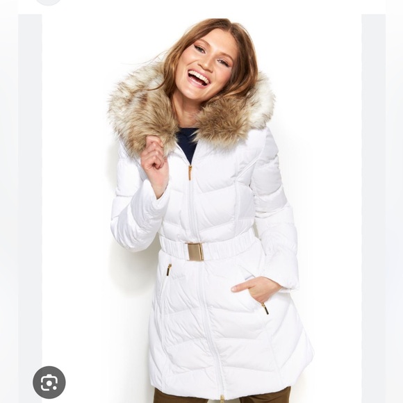 Laundry By Shelli Segal Jackets & Blazers - Laundry by Shelli Segal white puffer coat size Detachable belt hood and neck fur